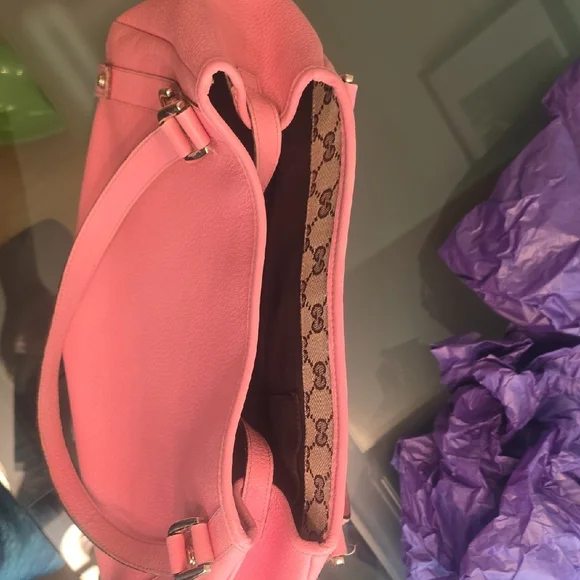 Gucci Pink Shoulder Bag with Dome Shape Amazing Clean Condition Authentic COA - Picture 12 of 16